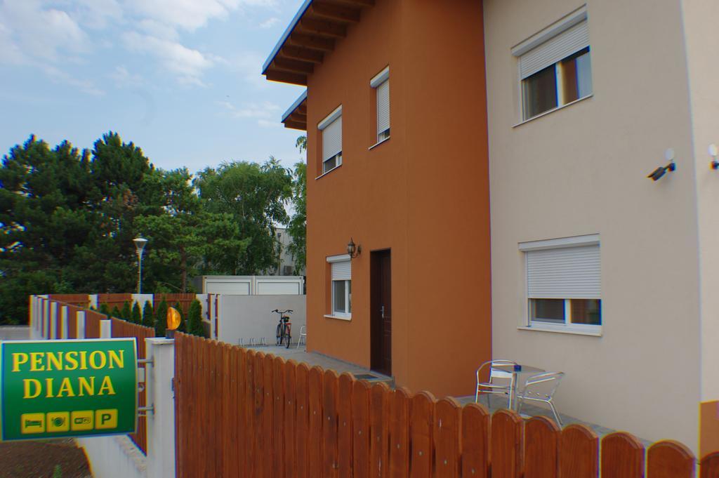 Pension Diana-Parndorf Exterior foto